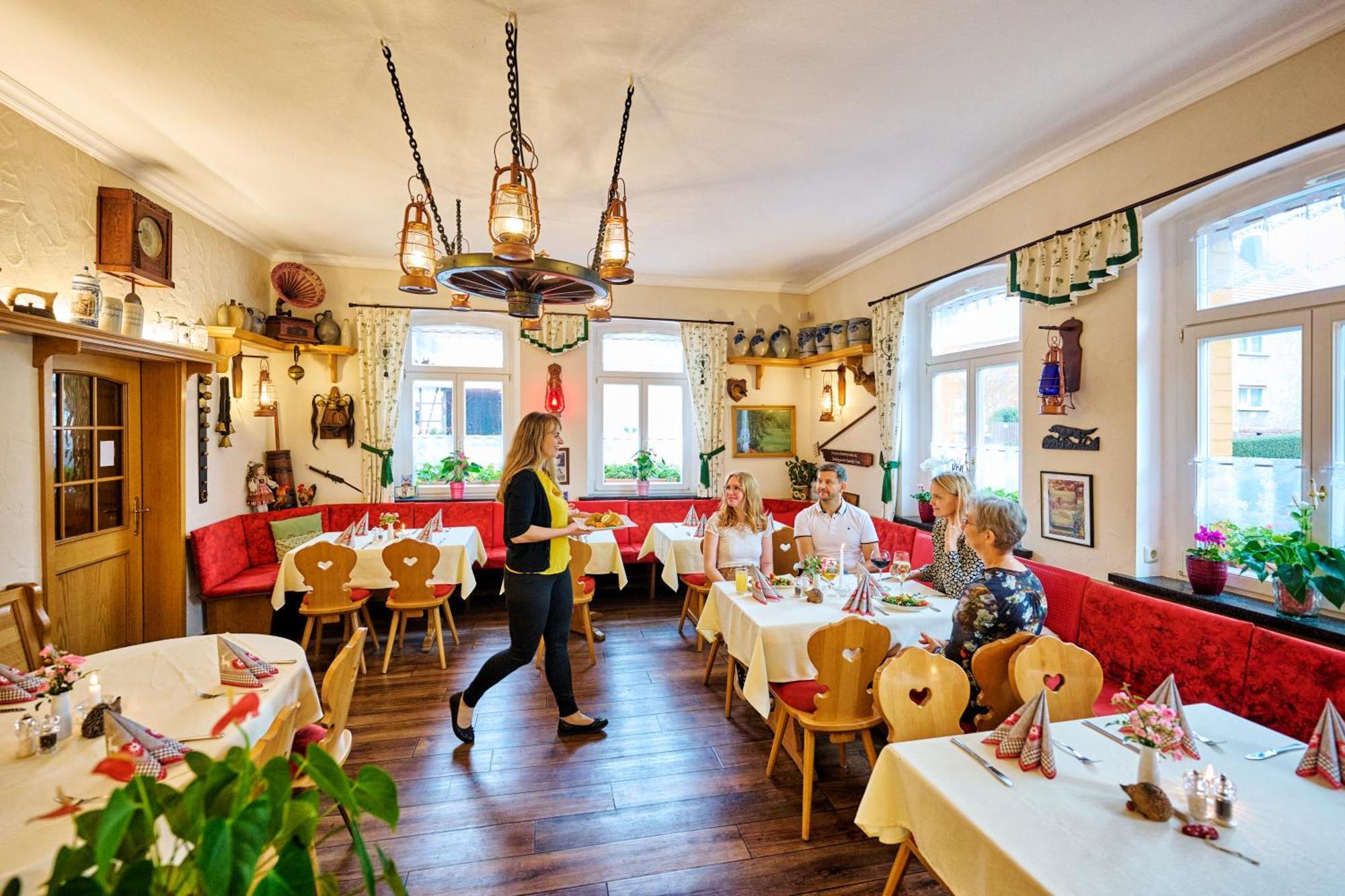 Landhotel Zur Gruenen Kutte Bernshausen Luaran gambar