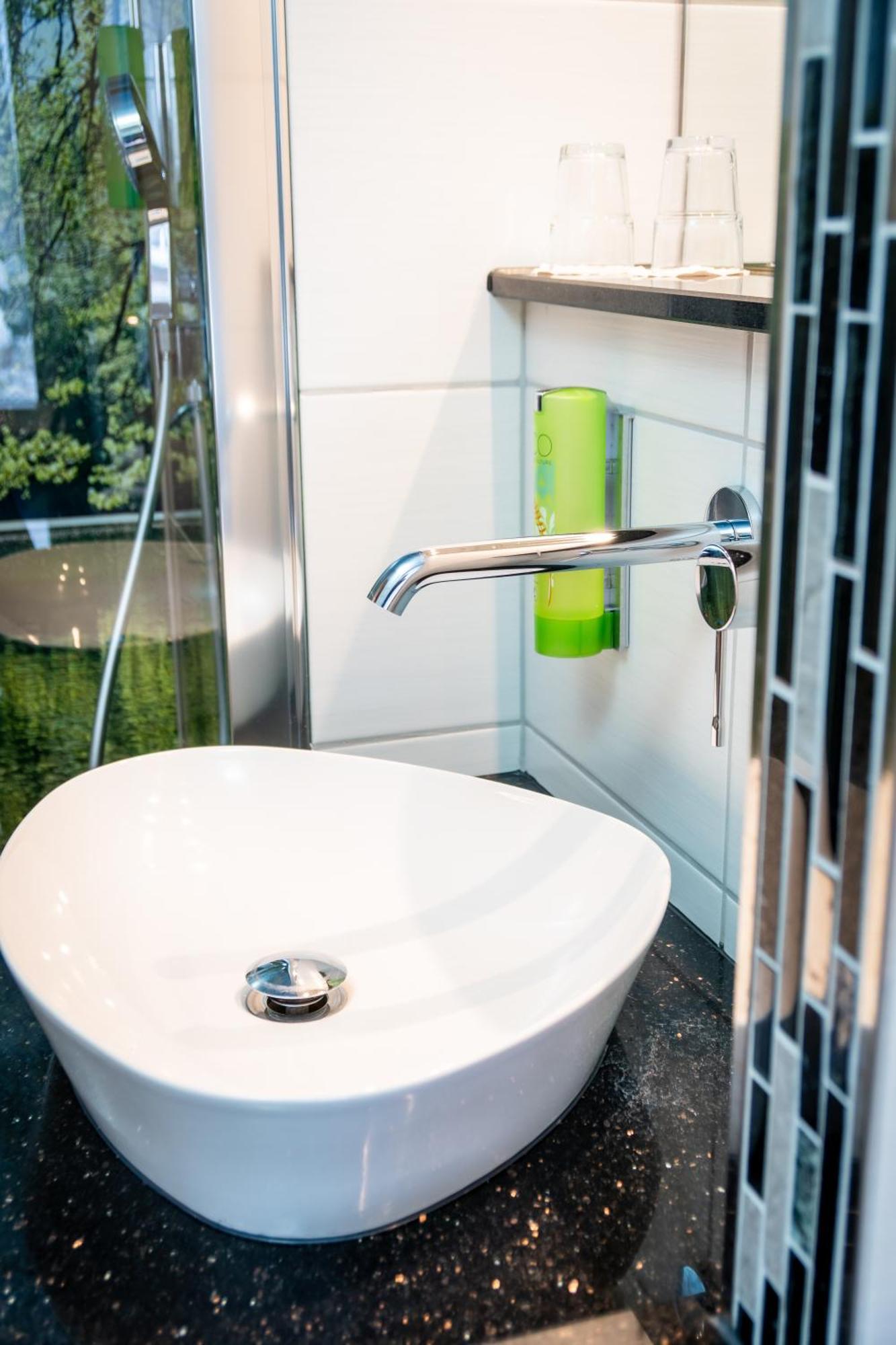 Landhotel Zur Gruenen Kutte Bernshausen Luaran gambar