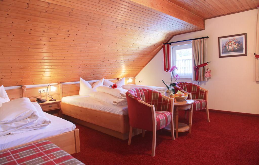 Landhotel Zur Gruenen Kutte Bernshausen Bilik gambar